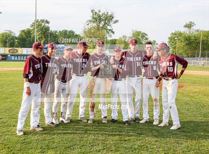 Thumbnail 2 in Kingston vs. Pine Bush (Section 9 Class AA Championship) photogallery.