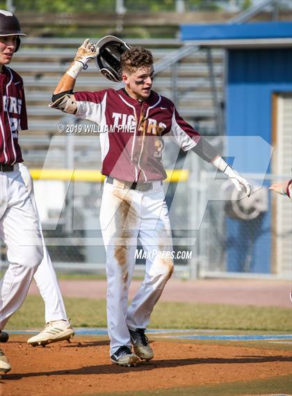 Thumbnail 3 in Kingston vs. Pine Bush (Section 9 Class AA Championship) photogallery.
