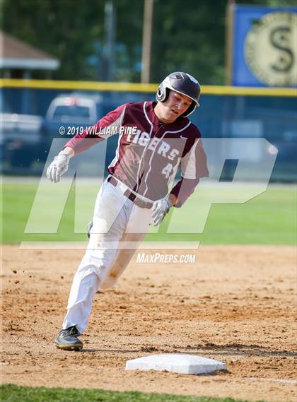 Thumbnail 2 in Kingston vs. Pine Bush (Section 9 Class AA Championship) photogallery.