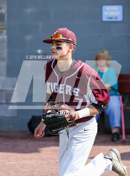Thumbnail 3 in Kingston vs. Pine Bush (Section 9 Class AA Championship) photogallery.