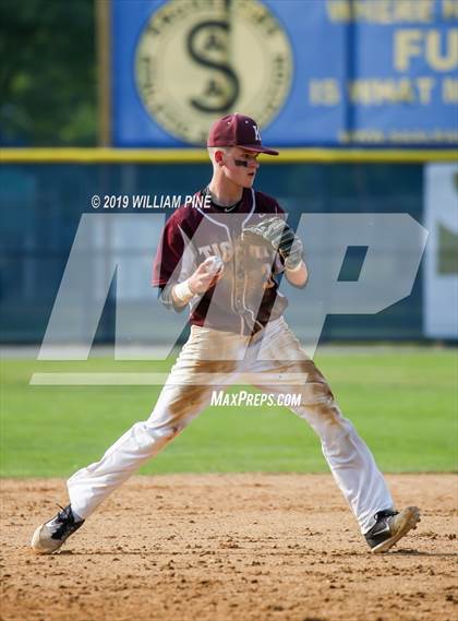 Thumbnail 2 in Kingston vs. Pine Bush (Section 9 Class AA Championship) photogallery.