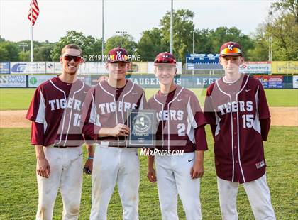 Thumbnail 1 in Kingston vs. Pine Bush (Section 9 Class AA Championship) photogallery.