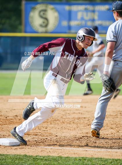 Thumbnail 3 in Kingston vs. Pine Bush (Section 9 Class AA Championship) photogallery.