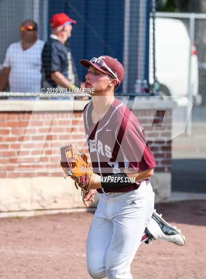 Thumbnail 3 in Kingston vs. Pine Bush (Section 9 Class AA Championship) photogallery.