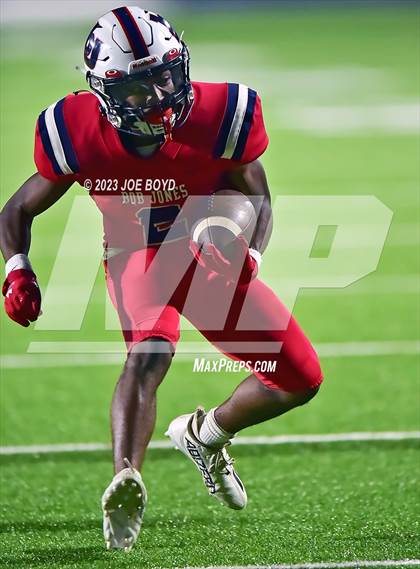 Thumbnail 1 in Albertville @ Bob Jones photogallery.