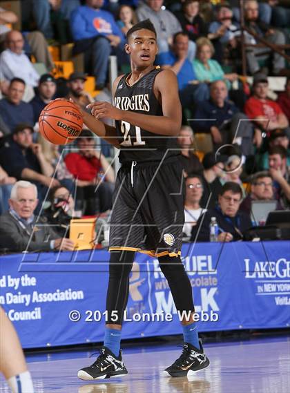 Thumbnail 2 in Bridgehampton vs New York Mills (NYSPHSAA Class D Final) photogallery.