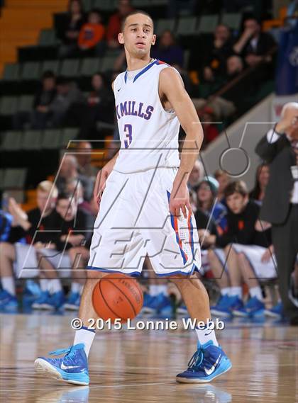 Thumbnail 2 in Bridgehampton vs New York Mills (NYSPHSAA Class D Final) photogallery.