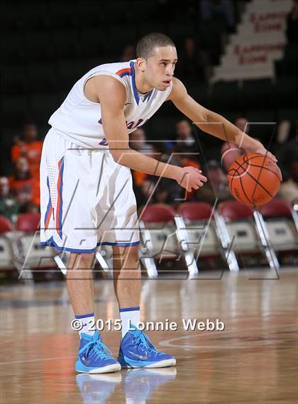 Thumbnail 3 in Bridgehampton vs New York Mills (NYSPHSAA Class D Final) photogallery.