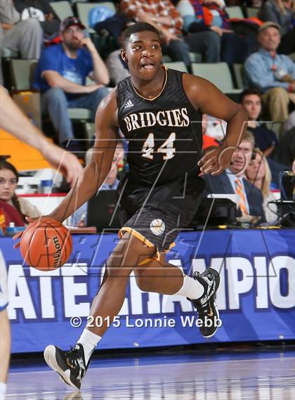 Thumbnail 3 in Bridgehampton vs New York Mills (NYSPHSAA Class D Final) photogallery.