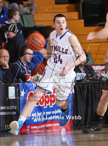 Thumbnail 2 in Bridgehampton vs New York Mills (NYSPHSAA Class D Final) photogallery.