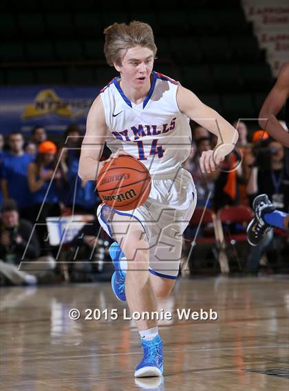 Thumbnail 1 in Bridgehampton vs New York Mills (NYSPHSAA Class D Final) photogallery.