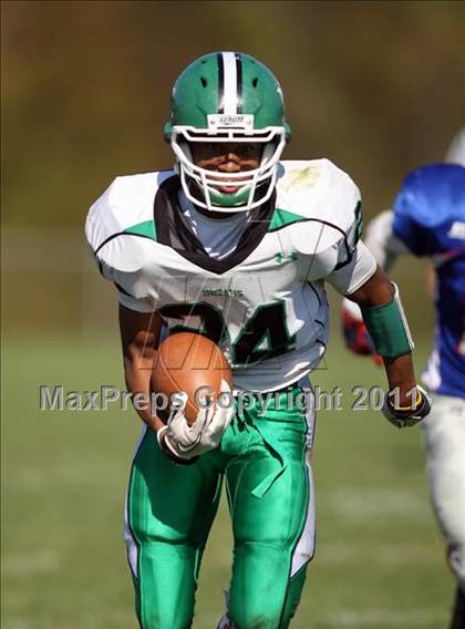 Thumbnail 3 in Tolland vs. Northwest Catholic photogallery.