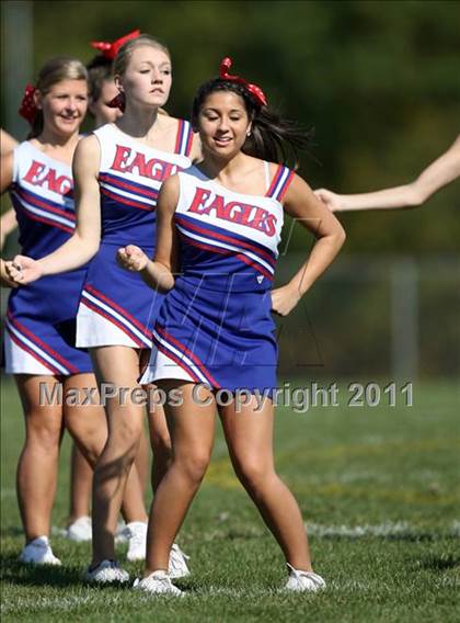 Thumbnail 2 in Tolland vs. Northwest Catholic photogallery.