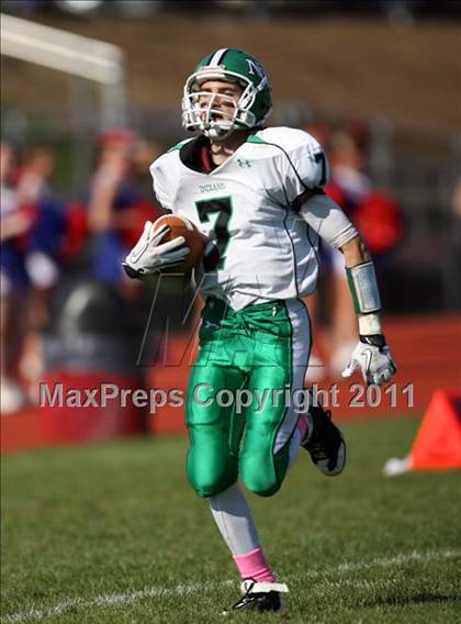Thumbnail 3 in Tolland vs. Northwest Catholic photogallery.