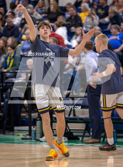 Thumbnail 3 in York vs Medomak Valley (MPA Class B South Finals) photogallery.