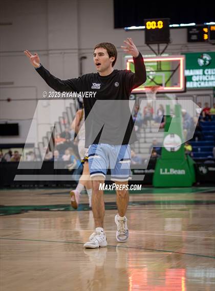 Thumbnail 3 in York vs Medomak Valley (MPA Class B South Finals) photogallery.