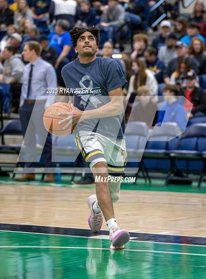 Thumbnail 3 in York vs Medomak Valley (MPA Class B South Finals) photogallery.