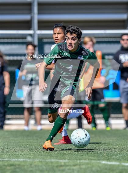 Thumbnail 3 in Lee [Robert E.] vs Reagan [Ronald] (Class 6A Region 4 Final) photogallery.