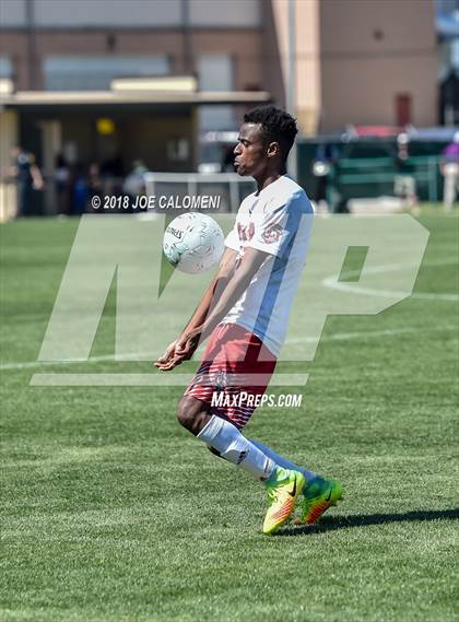 Thumbnail 1 in Lee [Robert E.] vs Reagan [Ronald] (Class 6A Region 4 Final) photogallery.