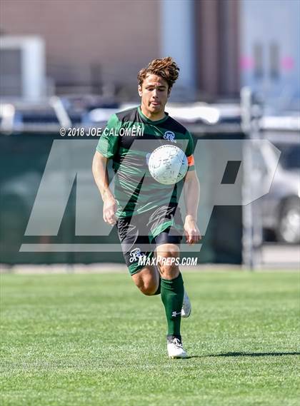 Thumbnail 1 in Lee [Robert E.] vs Reagan [Ronald] (Class 6A Region 4 Final) photogallery.