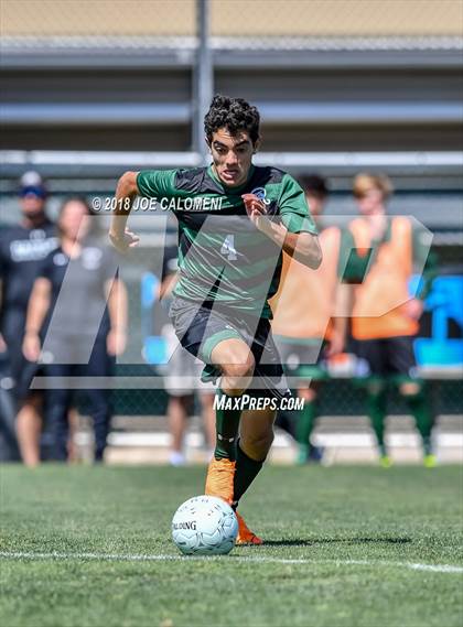 Thumbnail 1 in Lee [Robert E.] vs Reagan [Ronald] (Class 6A Region 4 Final) photogallery.