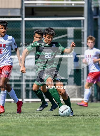 Thumbnail 3 in Lee [Robert E.] vs Reagan [Ronald] (Class 6A Region 4 Final) photogallery.