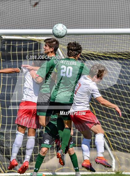 Thumbnail 3 in Lee [Robert E.] vs Reagan [Ronald] (Class 6A Region 4 Final) photogallery.
