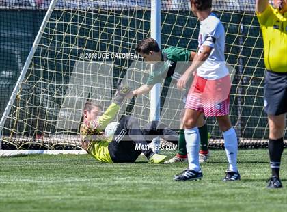 Thumbnail 3 in Lee [Robert E.] vs Reagan [Ronald] (Class 6A Region 4 Final) photogallery.