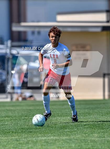 Thumbnail 2 in Lee [Robert E.] vs Reagan [Ronald] (Class 6A Region 4 Final) photogallery.