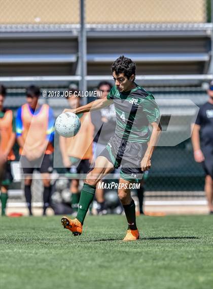 Thumbnail 3 in Lee [Robert E.] vs Reagan [Ronald] (Class 6A Region 4 Final) photogallery.