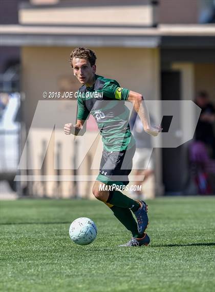 Thumbnail 1 in Lee [Robert E.] vs Reagan [Ronald] (Class 6A Region 4 Final) photogallery.