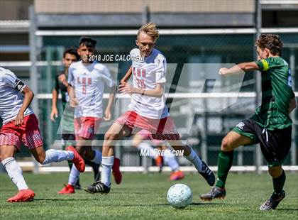 Thumbnail 2 in Lee [Robert E.] vs Reagan [Ronald] (Class 6A Region 4 Final) photogallery.