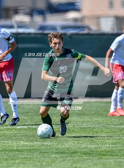 Thumbnail 3 in Lee [Robert E.] vs Reagan [Ronald] (Class 6A Region 4 Final) photogallery.