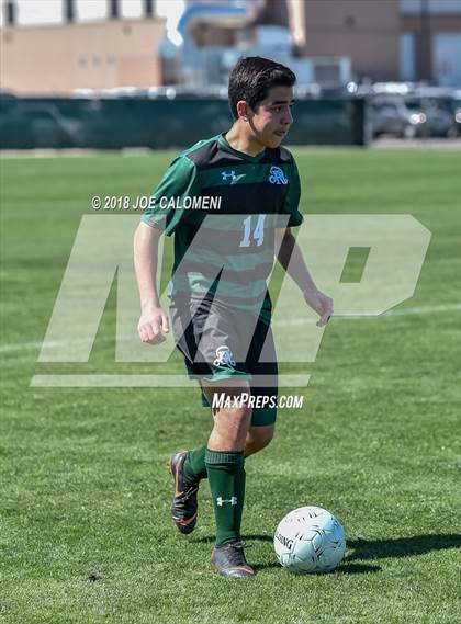 Thumbnail 3 in Lee [Robert E.] vs Reagan [Ronald] (Class 6A Region 4 Final) photogallery.