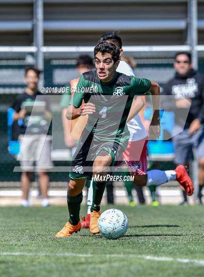 Thumbnail 2 in Lee [Robert E.] vs Reagan [Ronald] (Class 6A Region 4 Final) photogallery.