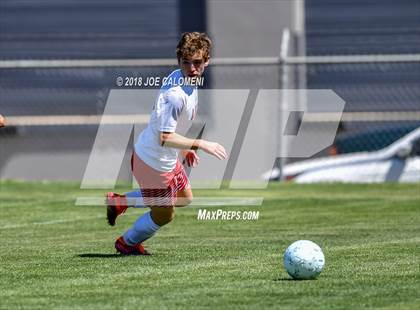 Thumbnail 2 in Lee [Robert E.] vs Reagan [Ronald] (Class 6A Region 4 Final) photogallery.