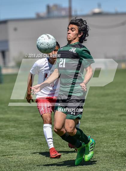 Thumbnail 3 in Lee [Robert E.] vs Reagan [Ronald] (Class 6A Region 4 Final) photogallery.