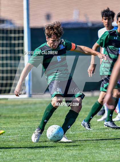 Thumbnail 1 in Lee [Robert E.] vs Reagan [Ronald] (Class 6A Region 4 Final) photogallery.