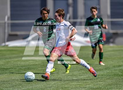 Thumbnail 2 in Lee [Robert E.] vs Reagan [Ronald] (Class 6A Region 4 Final) photogallery.