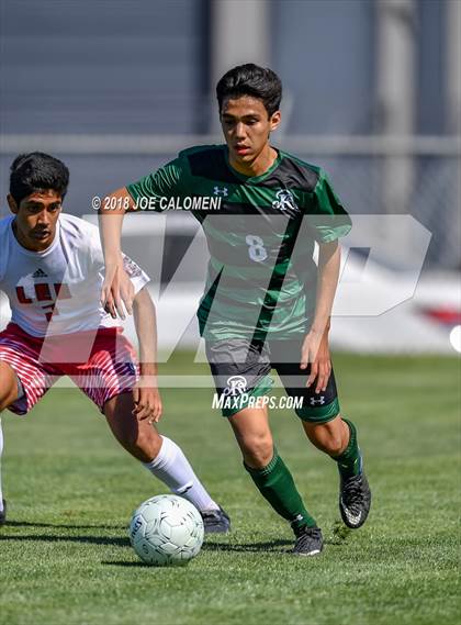 Thumbnail 1 in Lee [Robert E.] vs Reagan [Ronald] (Class 6A Region 4 Final) photogallery.