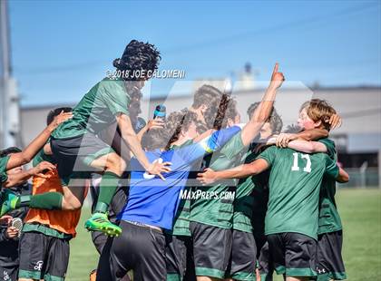 Thumbnail 3 in Lee [Robert E.] vs Reagan [Ronald] (Class 6A Region 4 Final) photogallery.