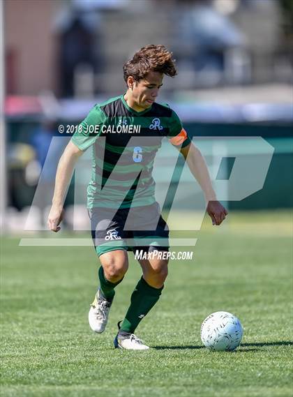 Thumbnail 3 in Lee [Robert E.] vs Reagan [Ronald] (Class 6A Region 4 Final) photogallery.