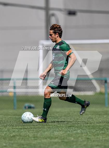 Thumbnail 2 in Lee [Robert E.] vs Reagan [Ronald] (Class 6A Region 4 Final) photogallery.