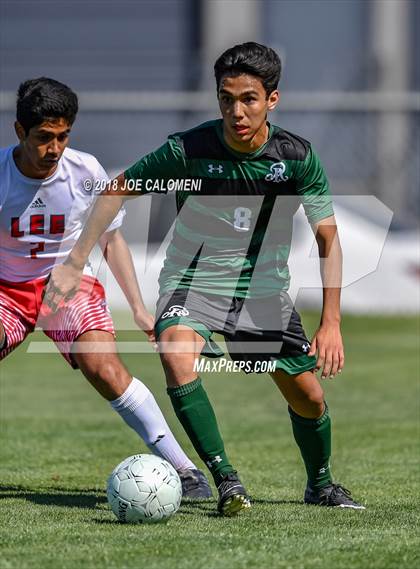 Thumbnail 3 in Lee [Robert E.] vs Reagan [Ronald] (Class 6A Region 4 Final) photogallery.