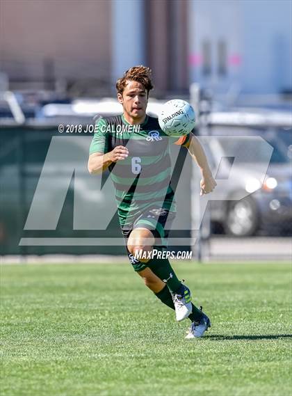 Thumbnail 3 in Lee [Robert E.] vs Reagan [Ronald] (Class 6A Region 4 Final) photogallery.