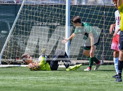 Thumbnail 2 in Lee [Robert E.] vs Reagan [Ronald] (Class 6A Region 4 Final) photogallery.