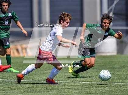 Thumbnail 2 in Lee [Robert E.] vs Reagan [Ronald] (Class 6A Region 4 Final) photogallery.