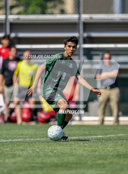 Thumbnail 2 in Lee [Robert E.] vs Reagan [Ronald] (Class 6A Region 4 Final) photogallery.