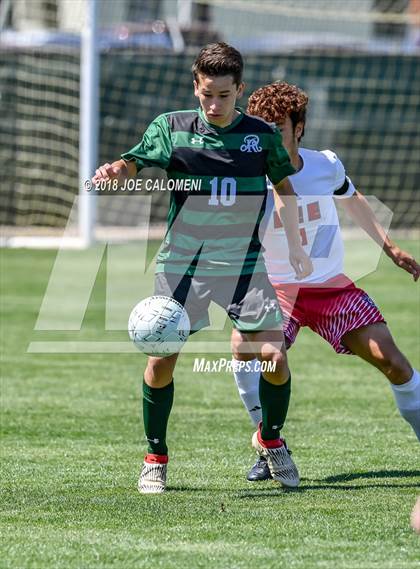 Thumbnail 1 in Lee [Robert E.] vs Reagan [Ronald] (Class 6A Region 4 Final) photogallery.
