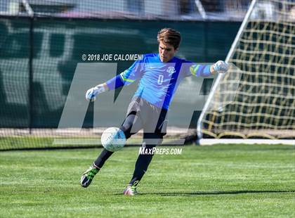 Thumbnail 1 in Lee [Robert E.] vs Reagan [Ronald] (Class 6A Region 4 Final) photogallery.